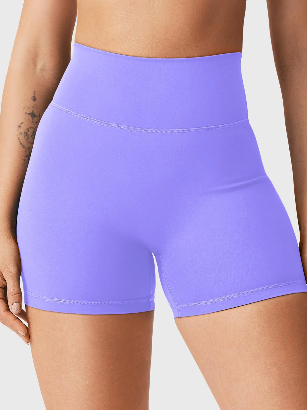 Yeoreo Craze 4.5" Scrunch Shorts
