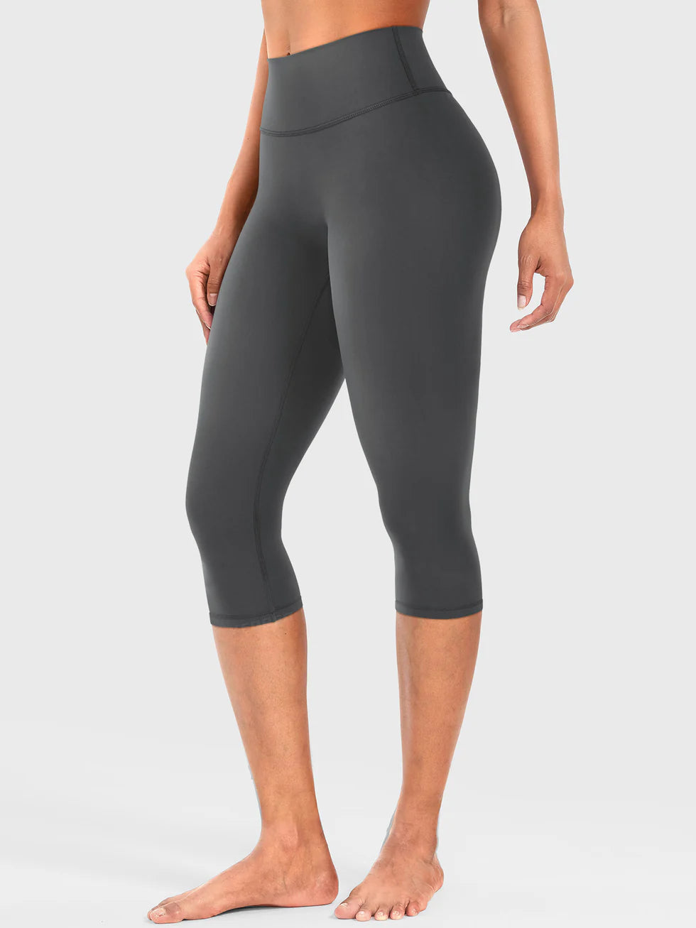 Yeoreo Nailly Capri Leggings
