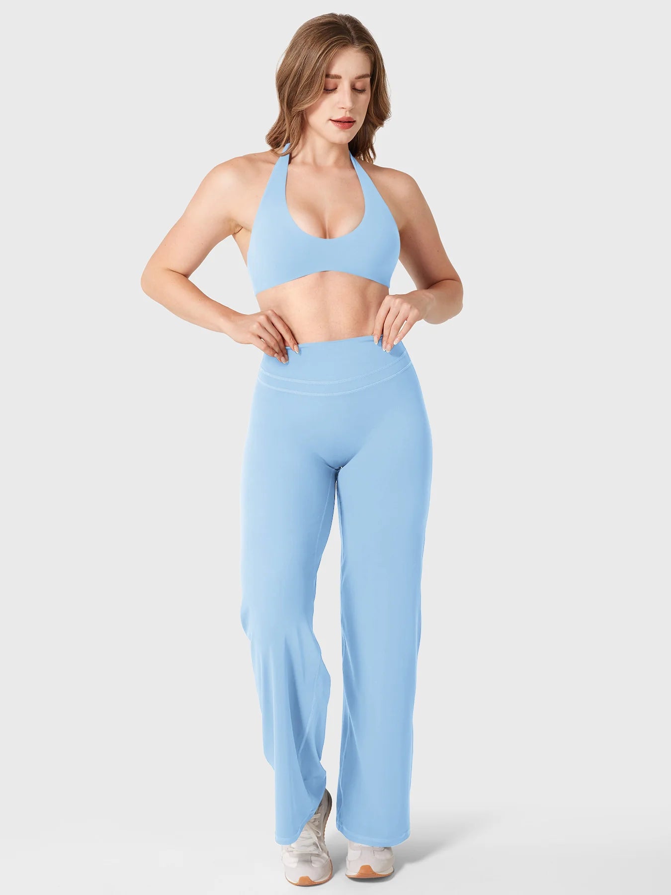 Yeoreo Laarni Halter Backless Sports Bra