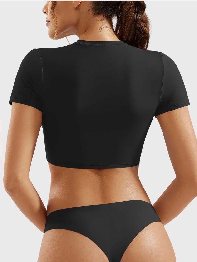 Yeoreo Colin Short Sleeves Crop Top