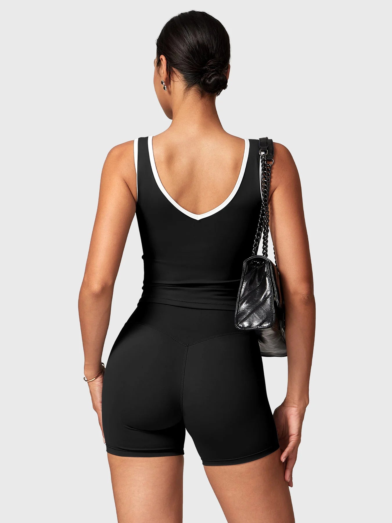 Yeoreo Alberta Contrast Trim Shorts Sports Set
