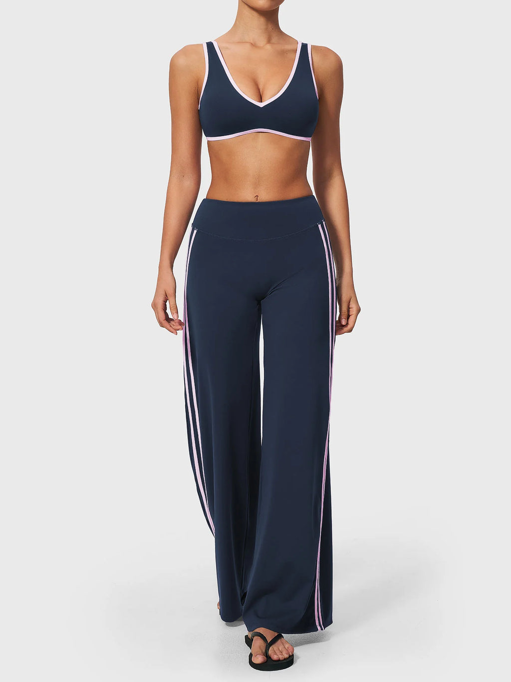 Yeoreo Actor Color Block Sports Bra