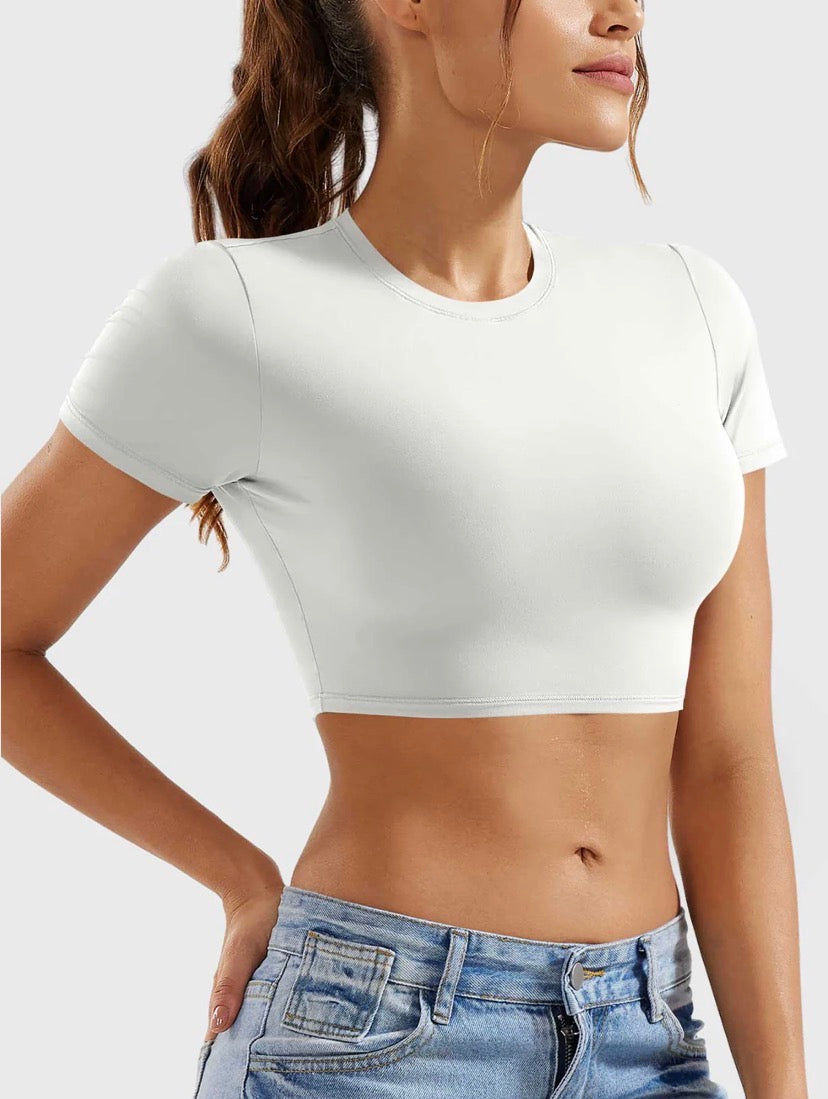 Yeoreo Colin Short Sleeves Crop Top