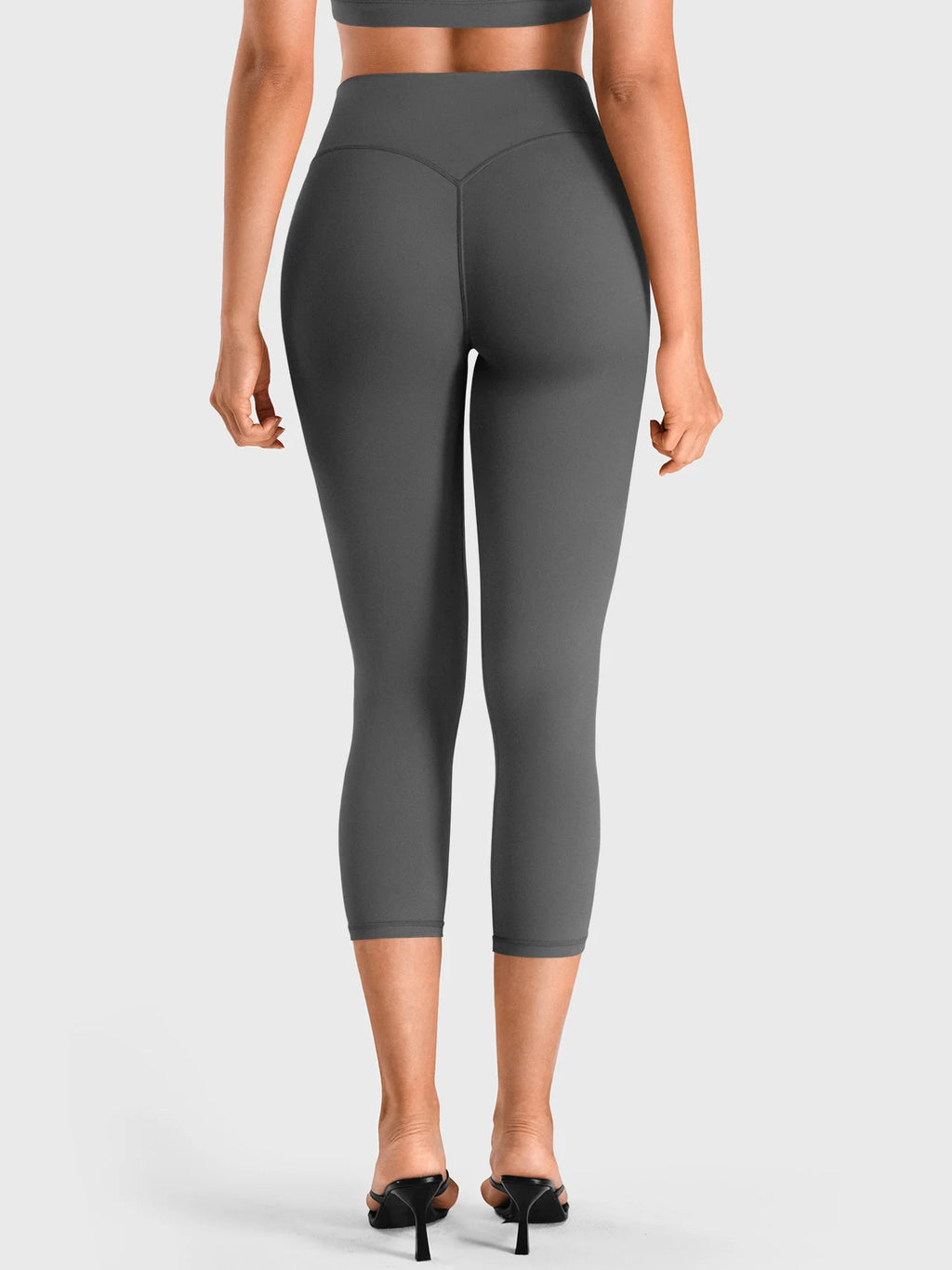 Yeoreo Dagnty 21" High Waisted Capri Leggings