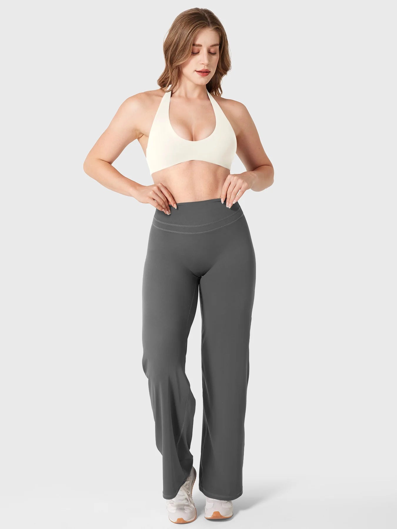 Yeoreo Laarni Halter Backless Sports Bra