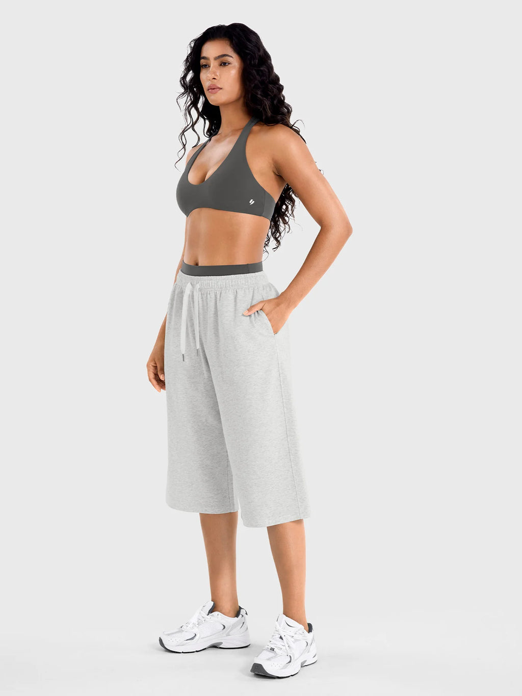 Yeoreo Daiwrci Low Rise Capri Pants