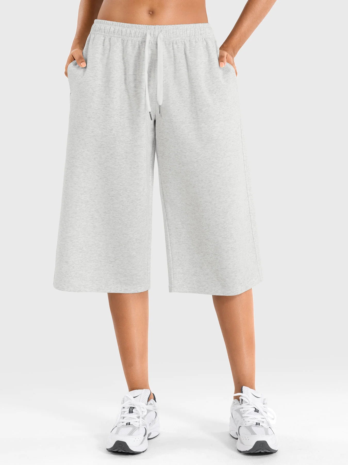 Yeoreo Daiwrci Low Rise Capri Pants
