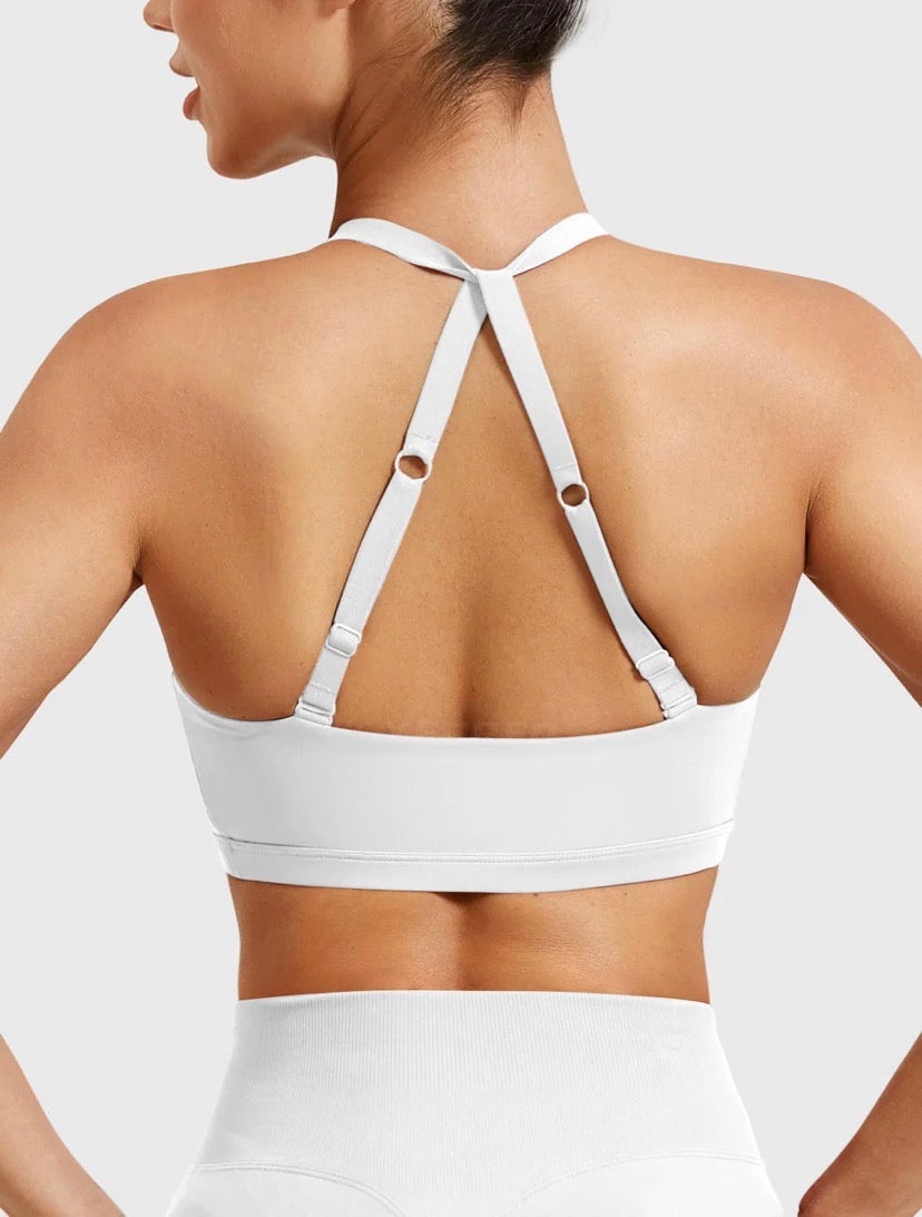 Yeoreo Micaela Twist Front Sports Bra