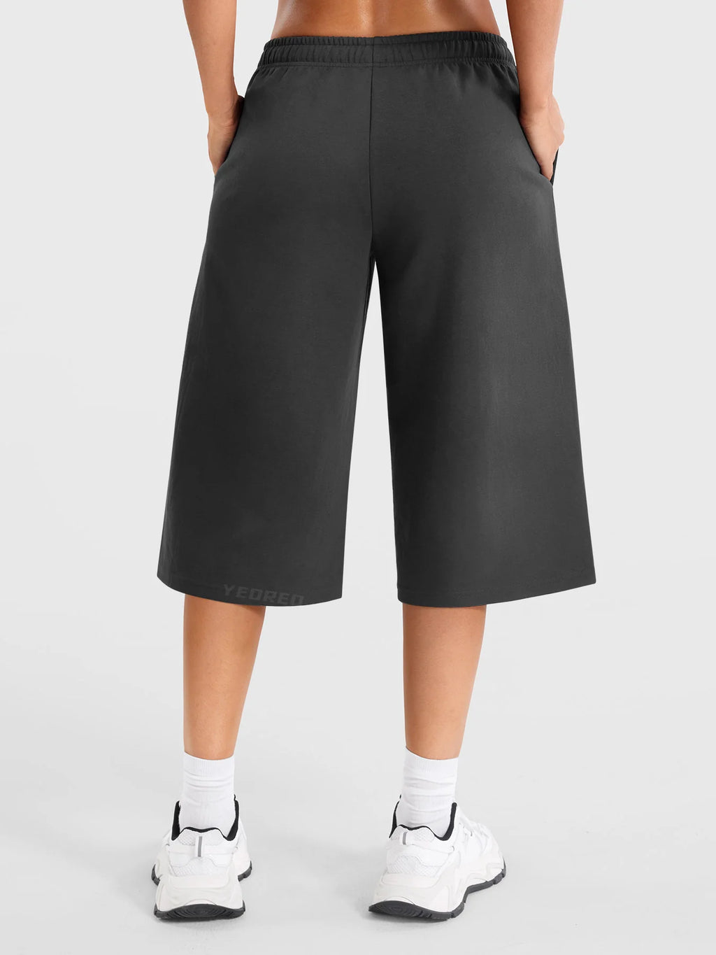 Yeoreo Daiwrci Low Rise Capri Pants