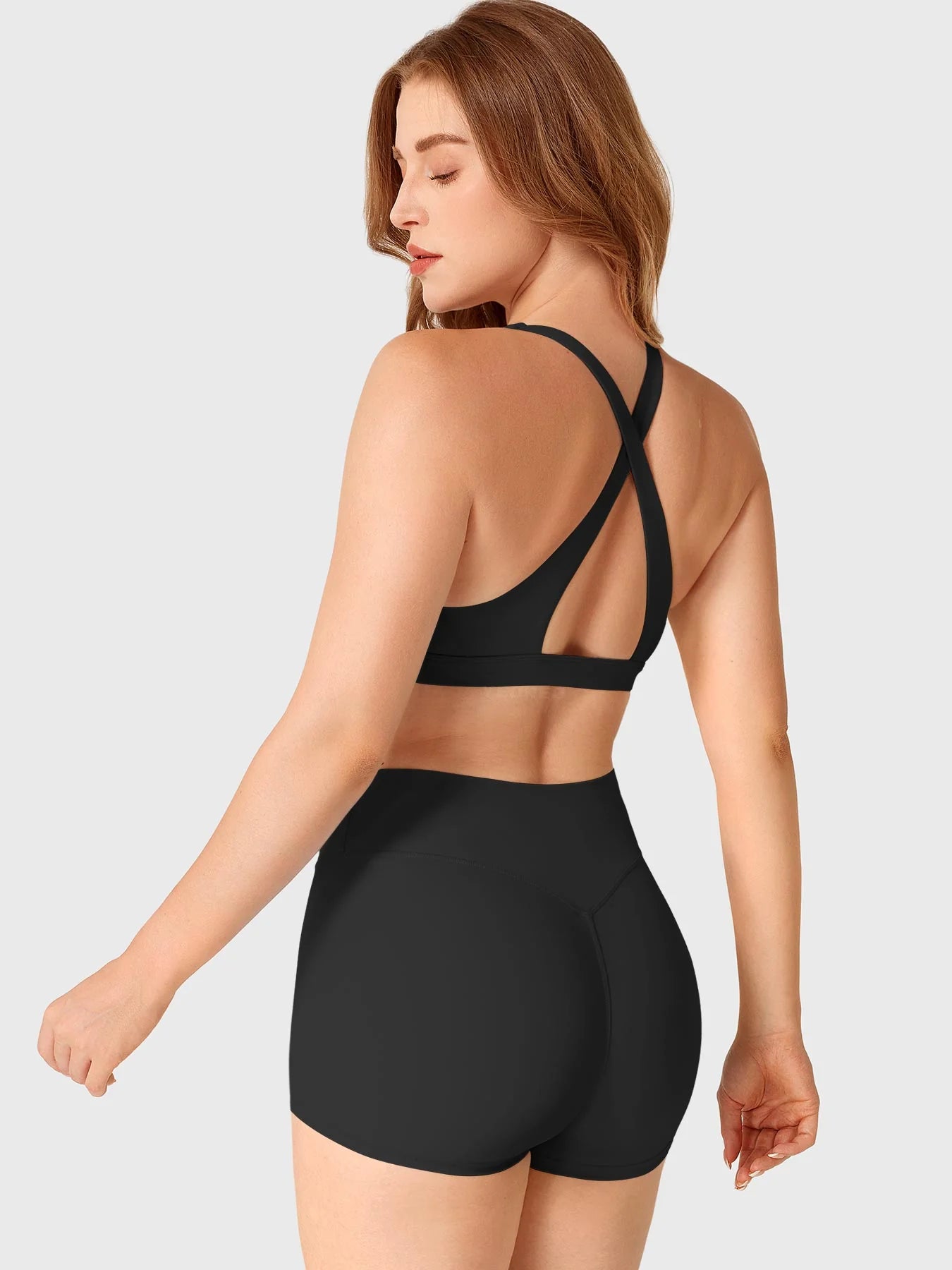 Yeoreo Wafiya Cross Back Sports Bra