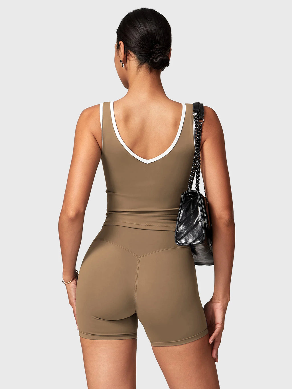 Yeoreo Alberta Contrast Trim Shorts Sports Set