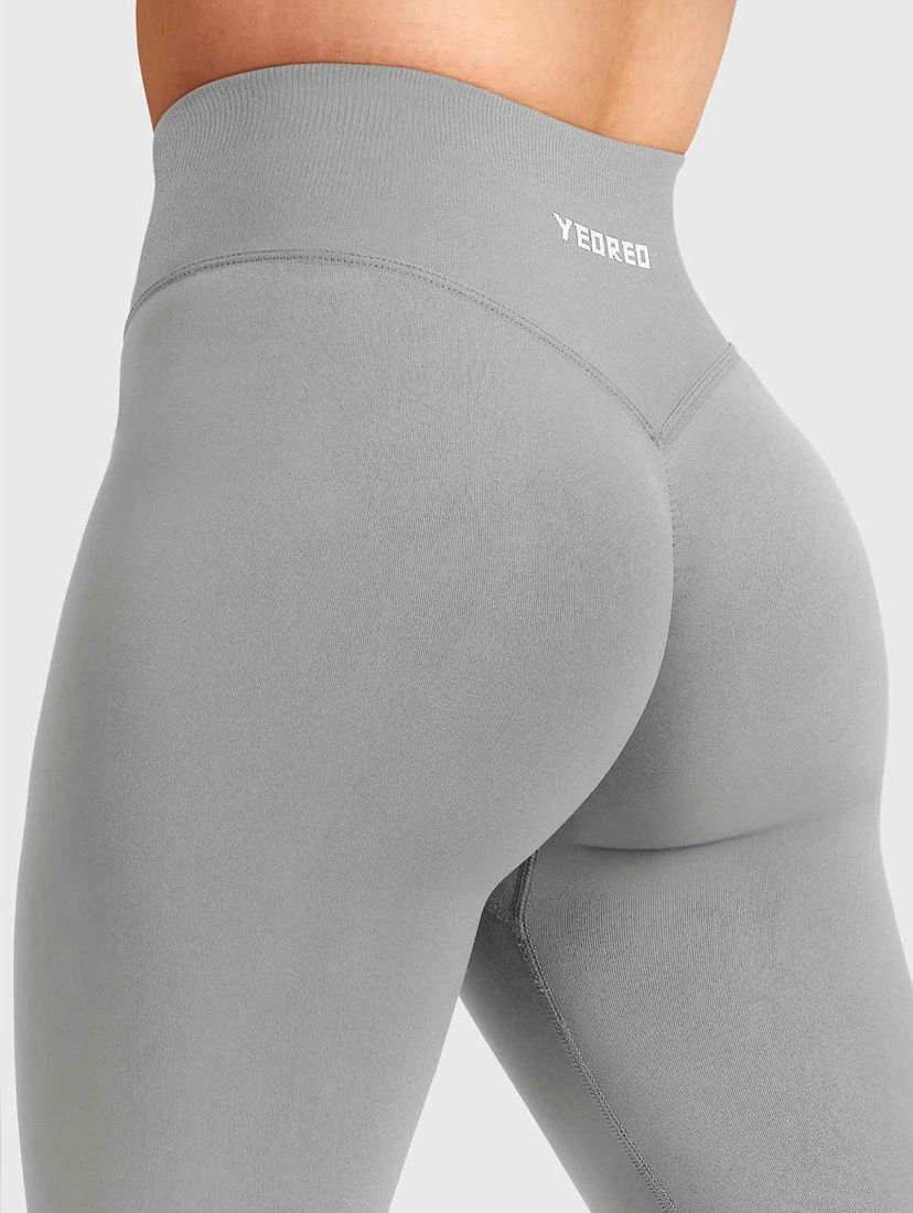 Yeoreo Brinklie Mini Flare Leggings