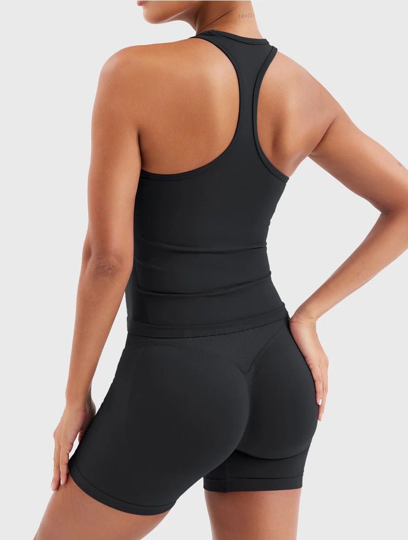 Yeoreo Esteile Racerback Tank