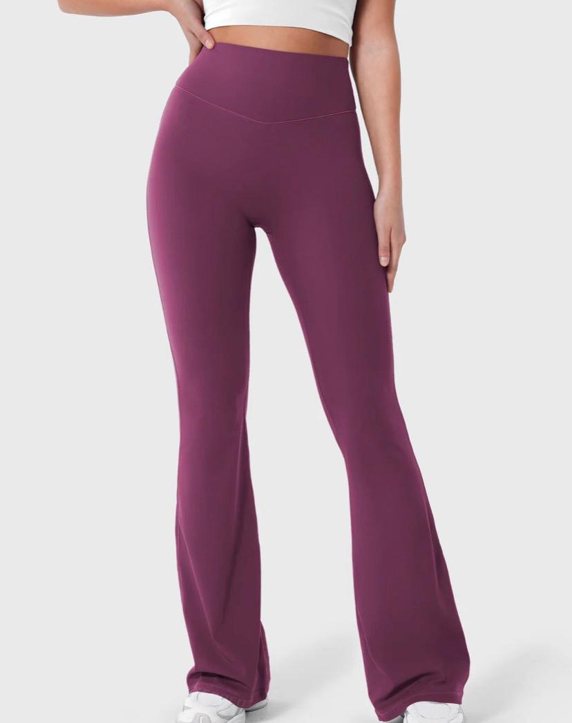Yeoreo Bessli 30" Mini Flare Leggings