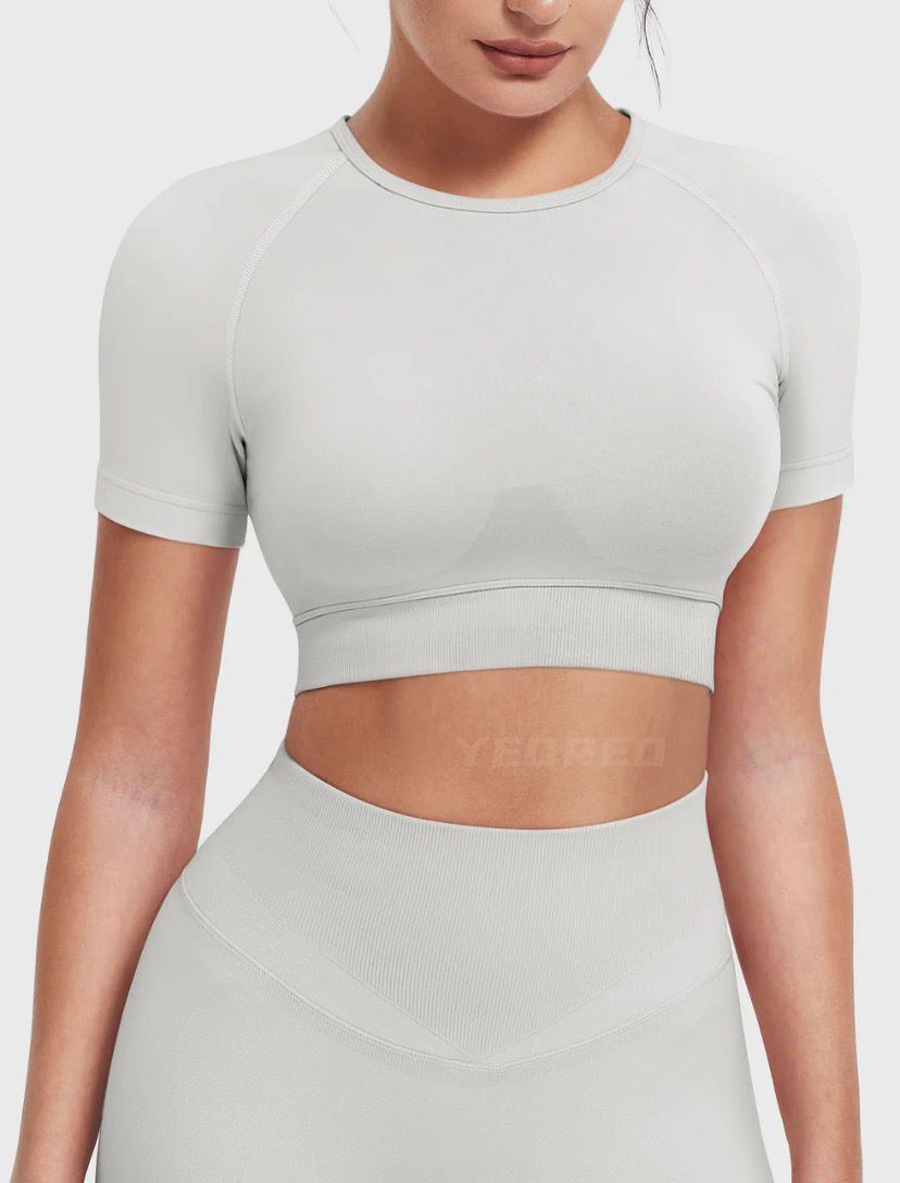 Yeoreo Caliyta SoftHue Crop Top