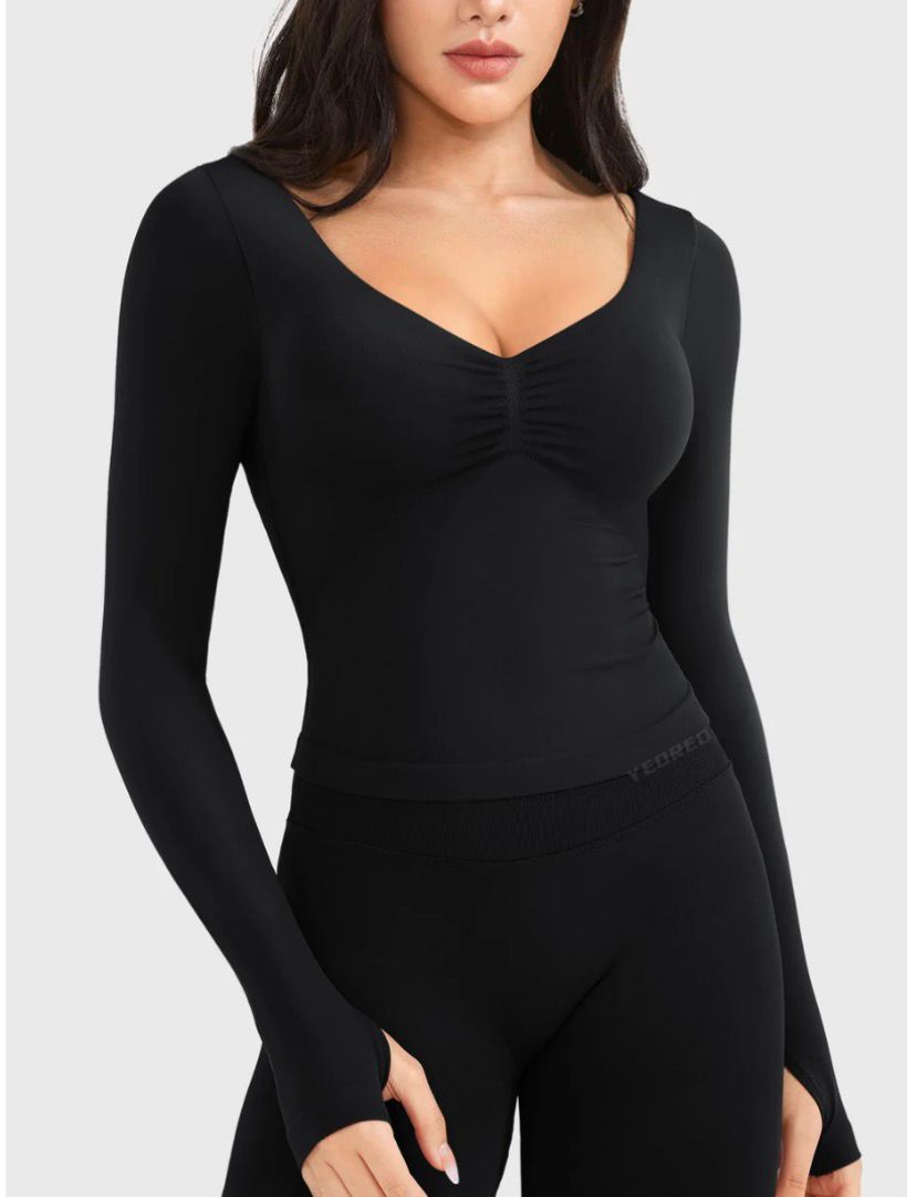 Yeoreo Agniee Seamless Long Sleeve Top