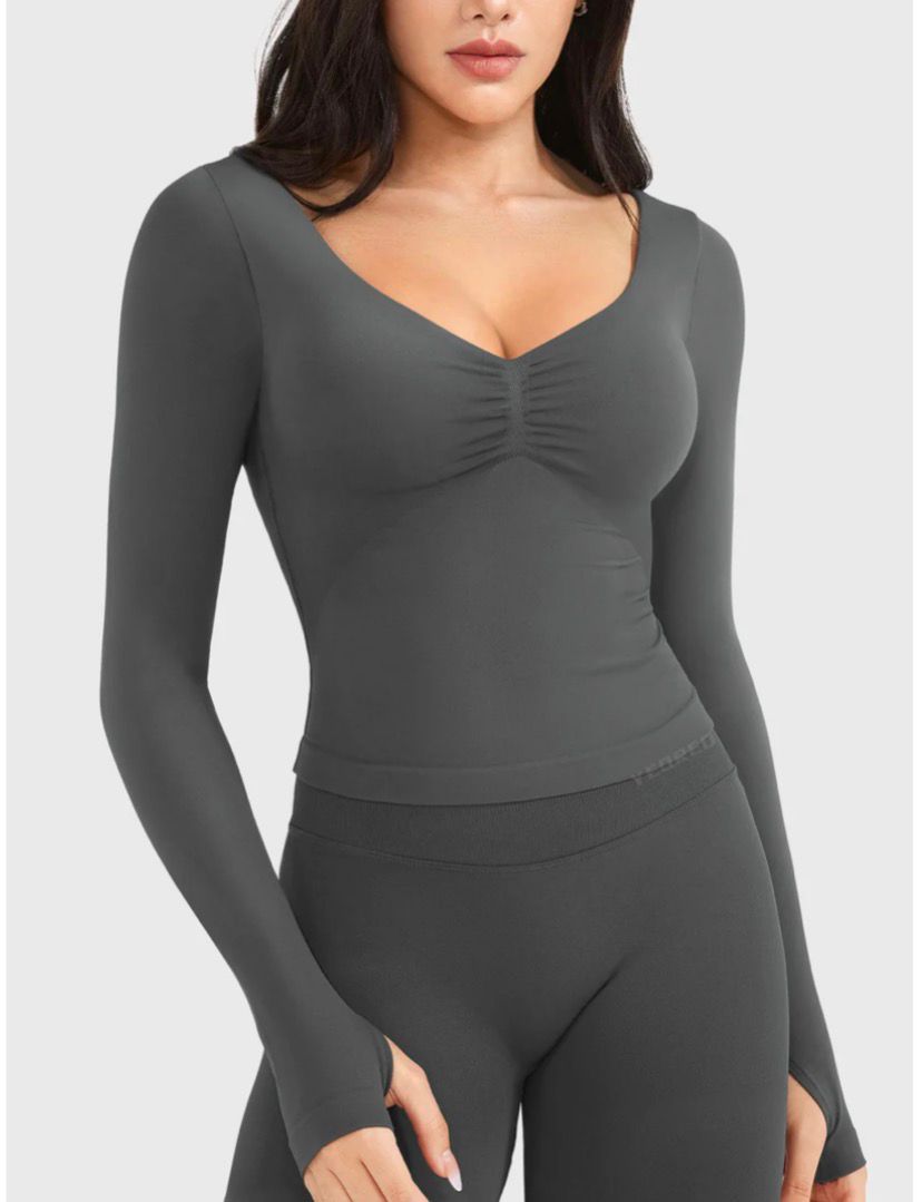 Yeoreo Agniee Seamless Long Sleeve Top