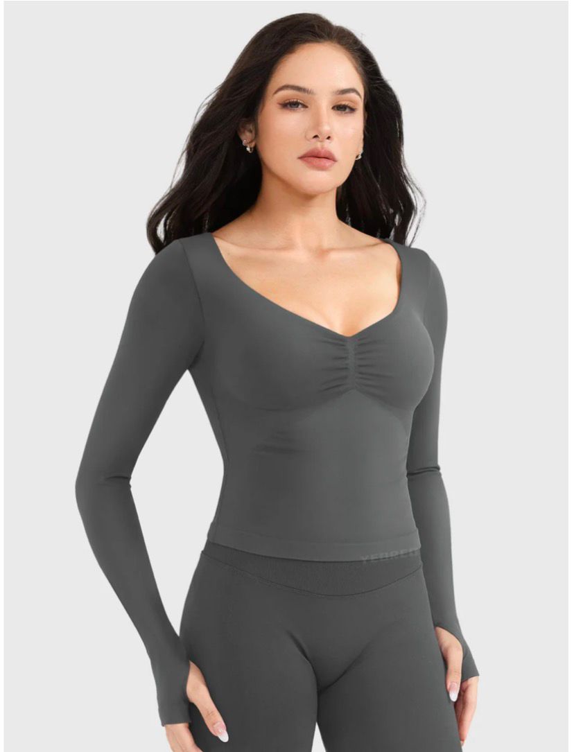 Yeoreo Agniee Seamless Long Sleeve Top