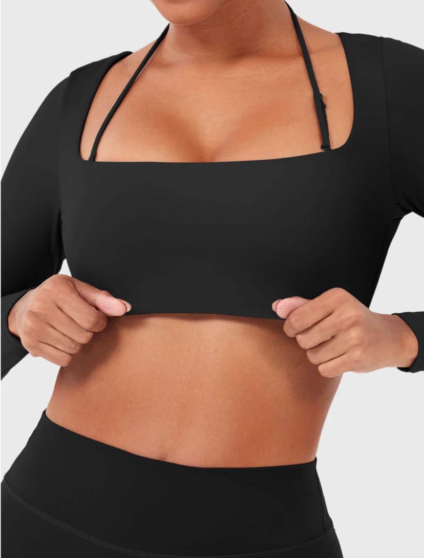 Yeoreo Violie Long Sleeve Crop Top