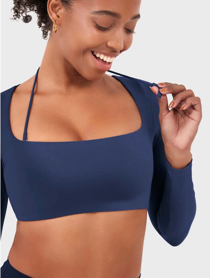 Yeoreo Violie Long Sleeve Crop Top