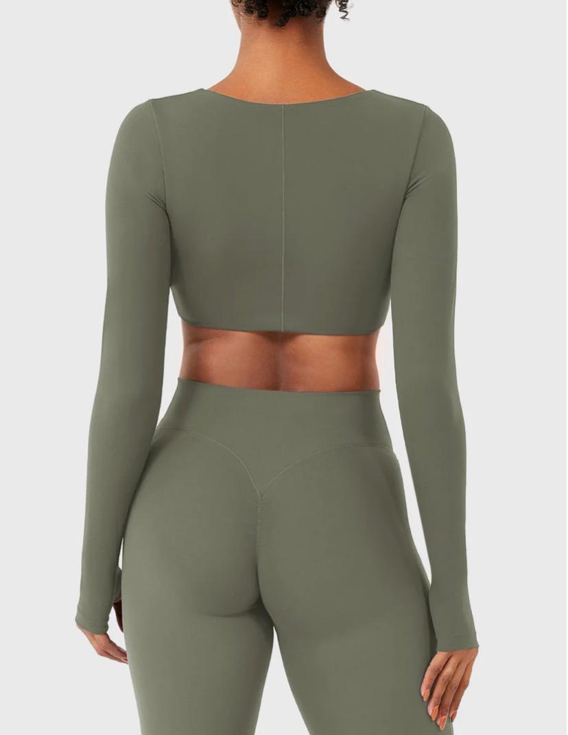 Yeoreo Agantha Ruched Long Sleeve Top