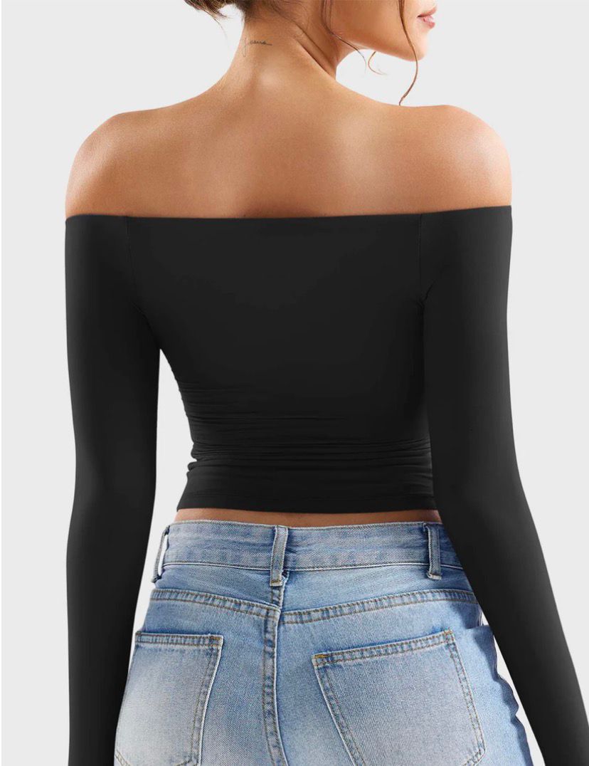 Yeoreo Luzlie Off Shoulder Top