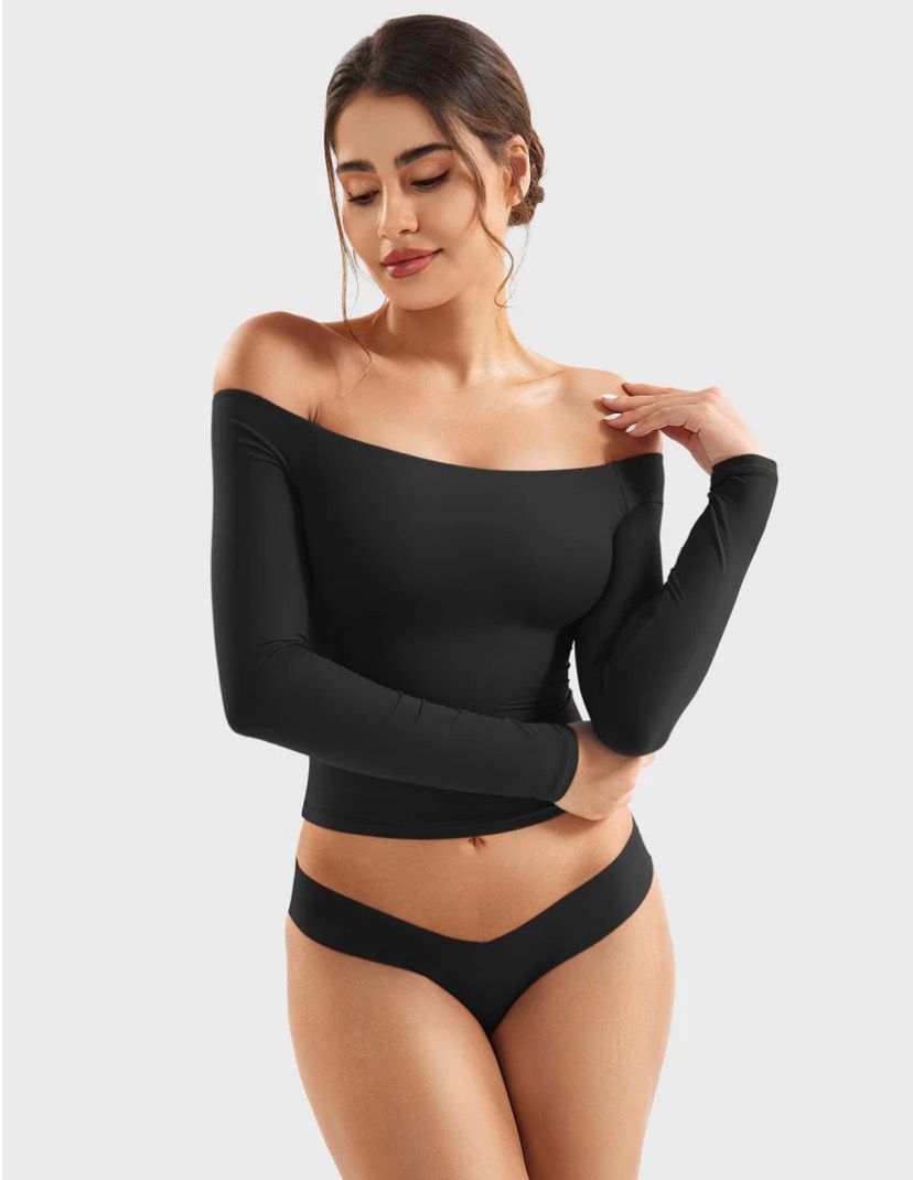 Yeoreo Luzlie Off Shoulder Top