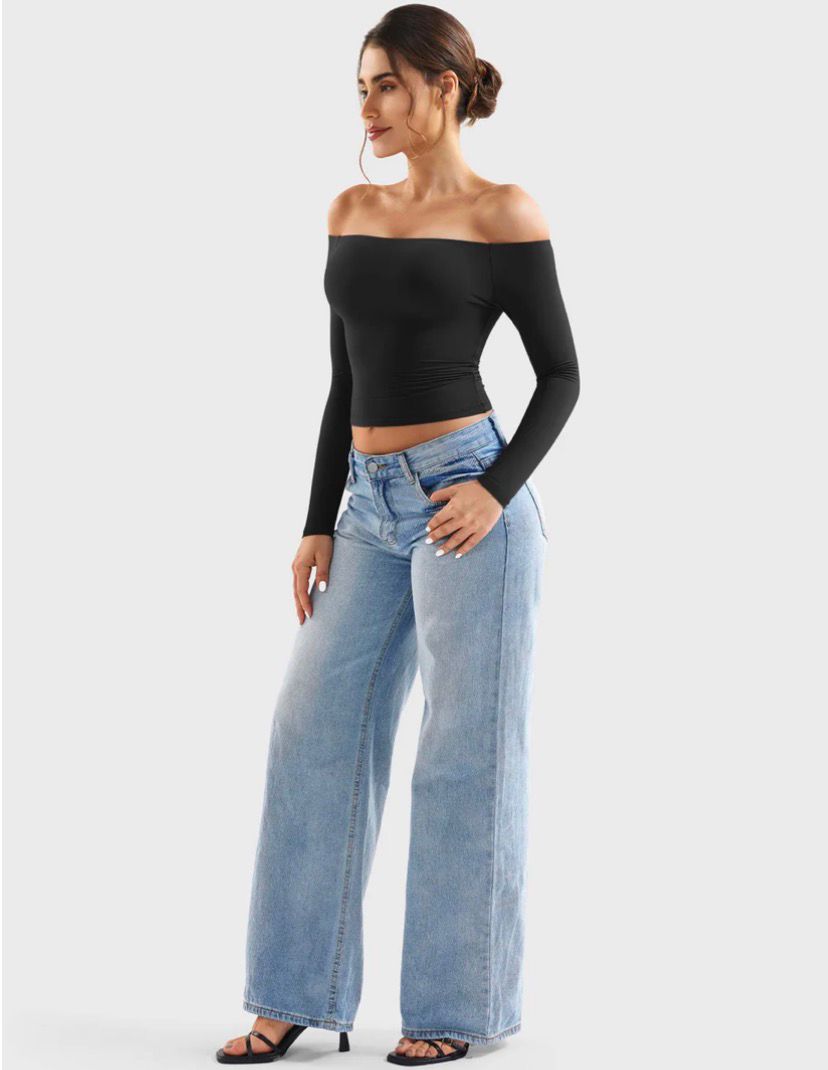 Yeoreo Luzlie Off Shoulder Top