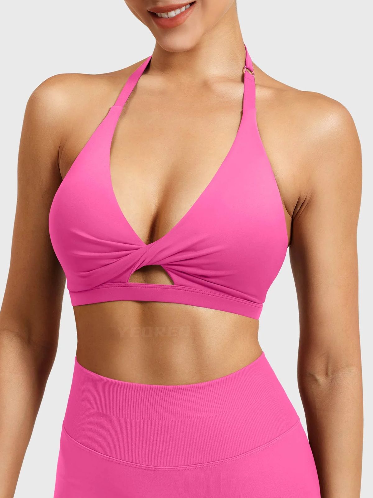 Yeoreo Micaela Twist Front Sports Bra