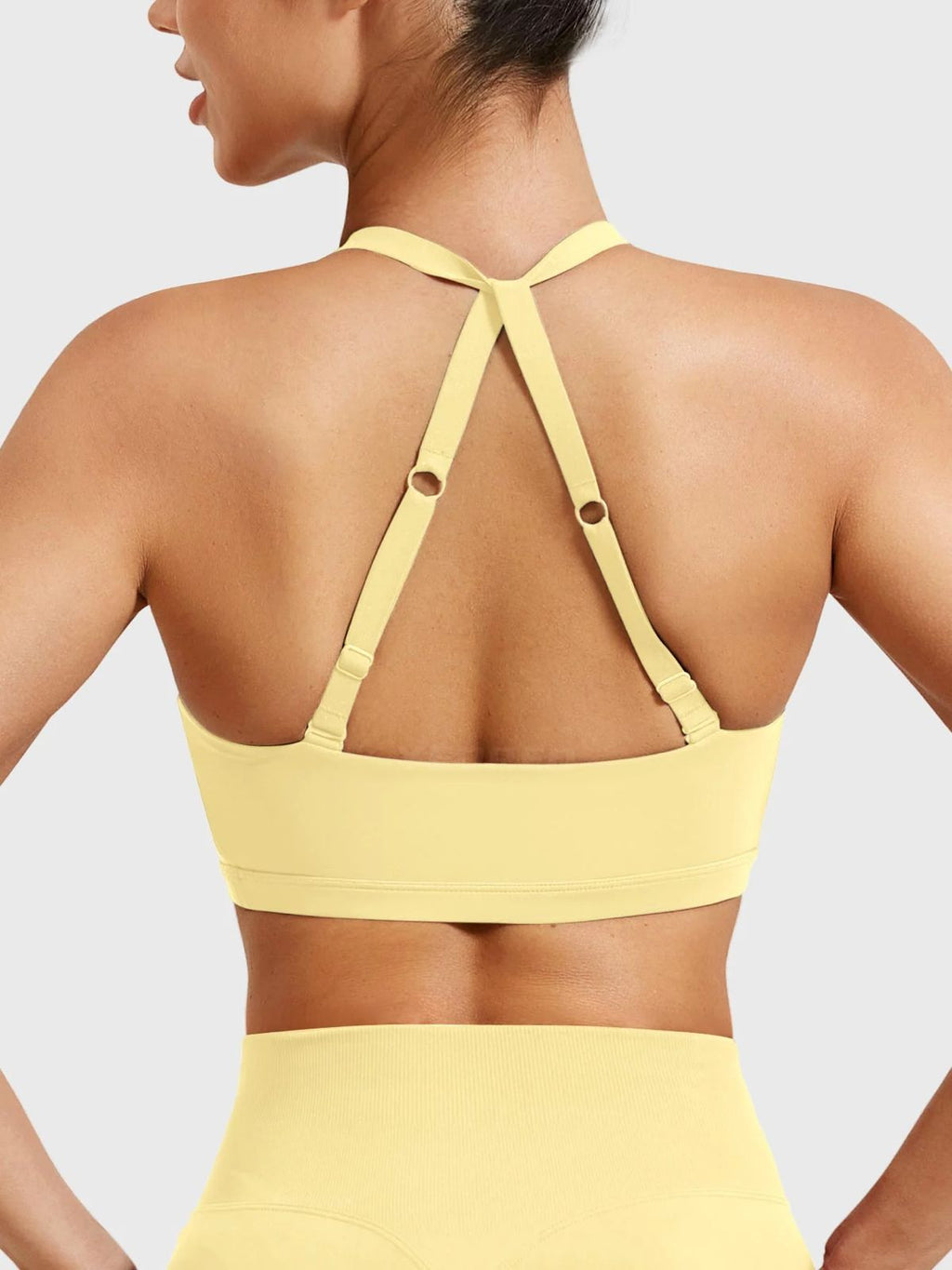 Yeoreo Micaela Twist Front Sports Bra