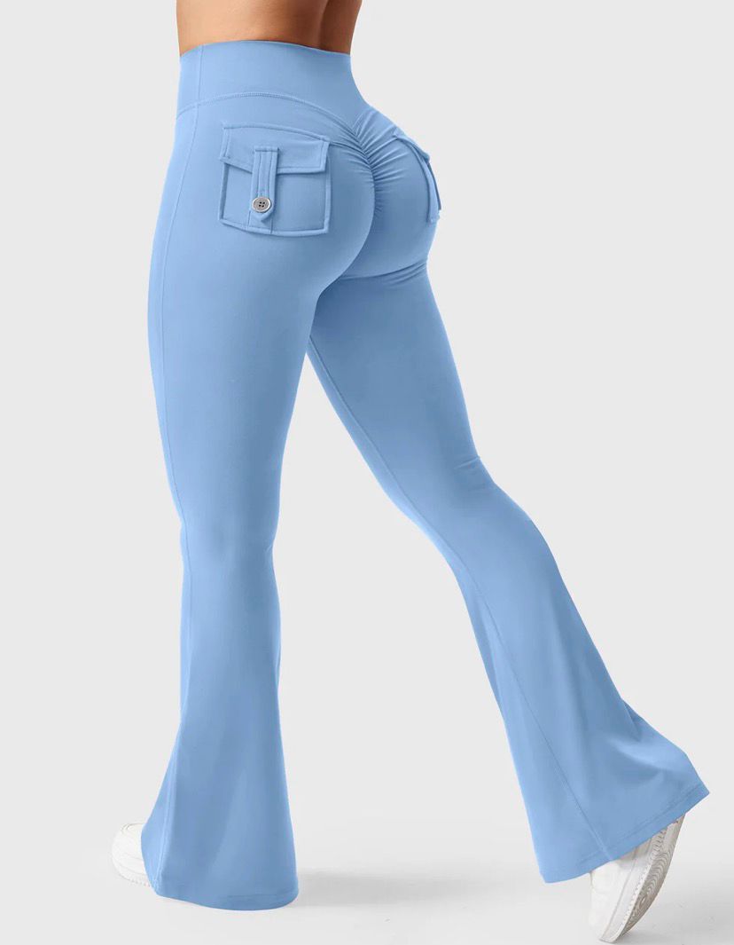 Yeoreo Brittany Flared Leggings with Pockets