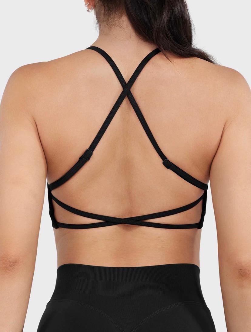 Yeoreo Acuffny High Neck Backless Sports Bra