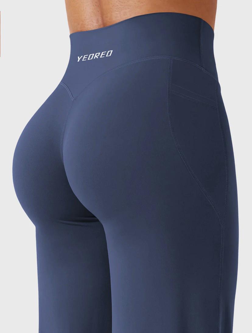 Yeoreo Dagfinn 31.5" Straight Leg Leggings with Pockets