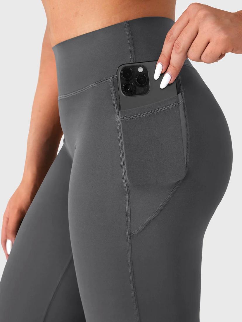 Yeoreo Dagfinn 31.5" Straight Leg Leggings with Pockets