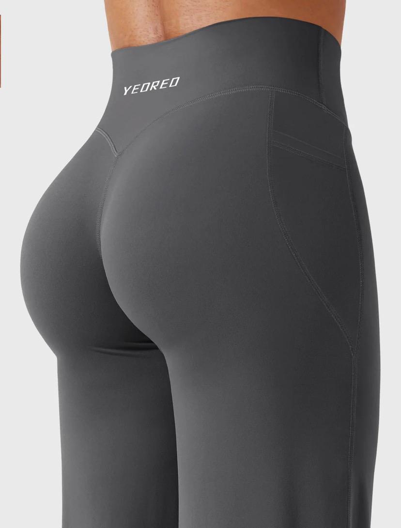 Yeoreo Dagfinn 31.5" Straight Leg Leggings with Pockets