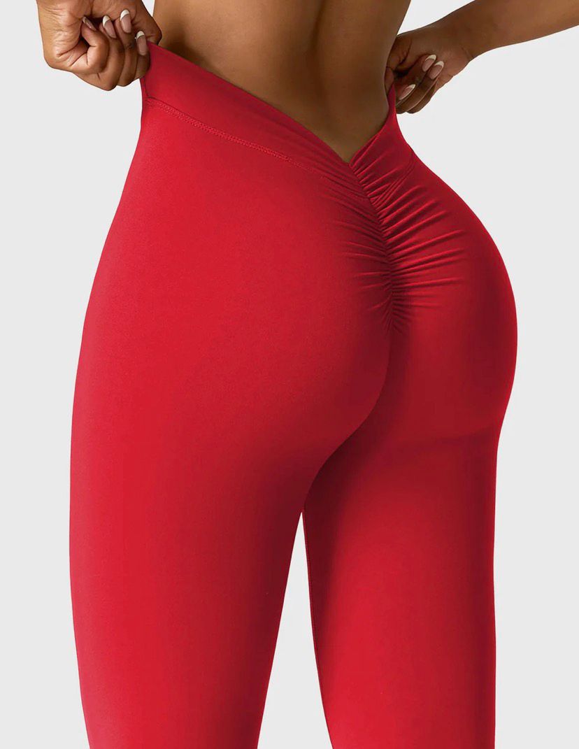 Yeoreo Daze V-Back Flare Leggings