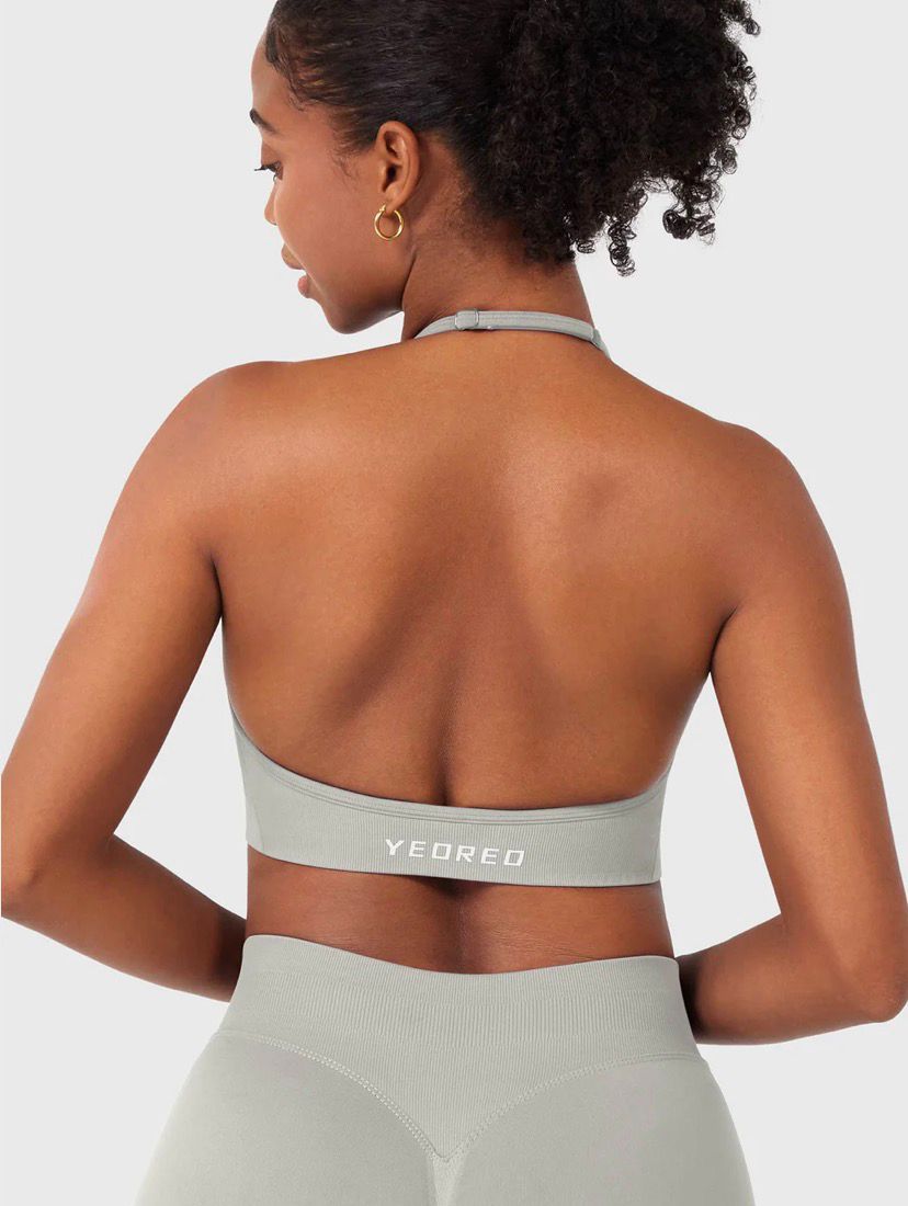 Yeoreo Vanie SoftHue Halter Sports Bra