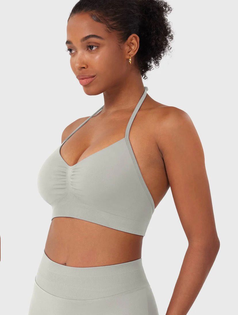 Yeoreo Vanie SoftHue Halter Sports Bra