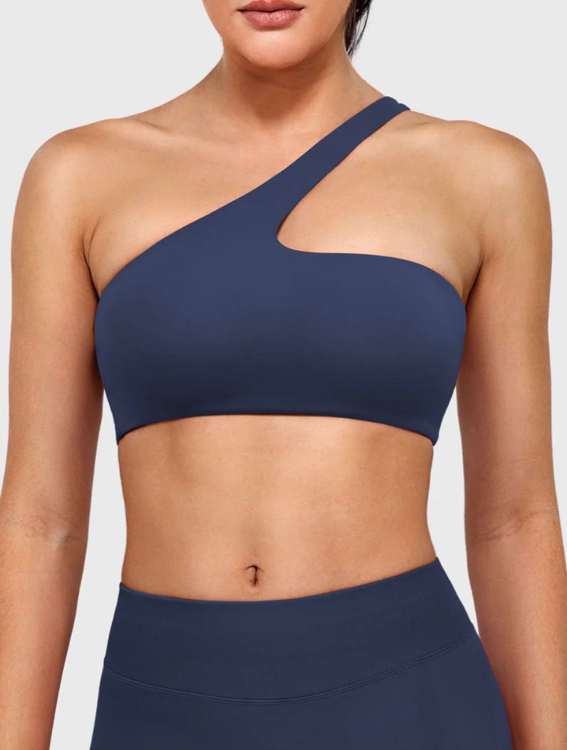 Yeoreo Claranie One Shoulder Sports Bra
